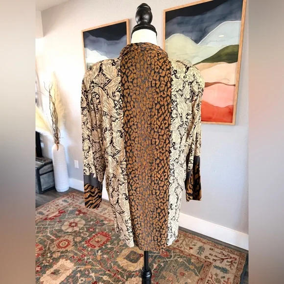 Carole Little Tan and Black Patterned Mixed Jacket - Picture 4 of 9